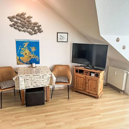 - Glw657 By Interhome * Glowe